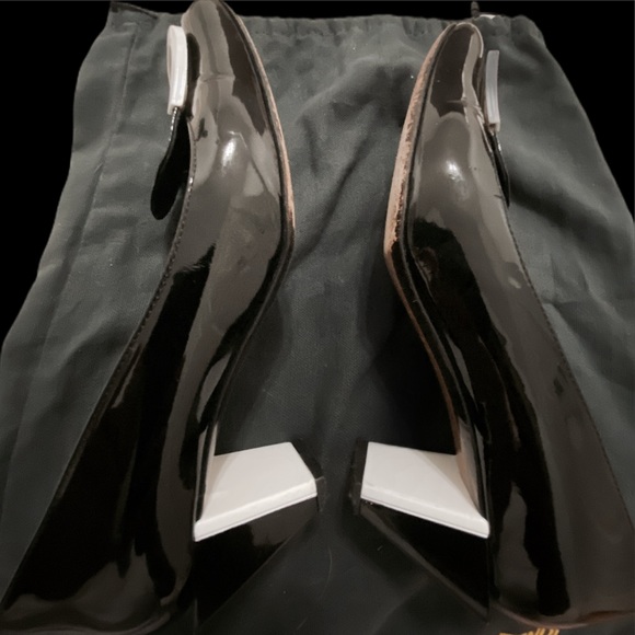 Vintage FENDI kitten heels! - Picture 3 of 9